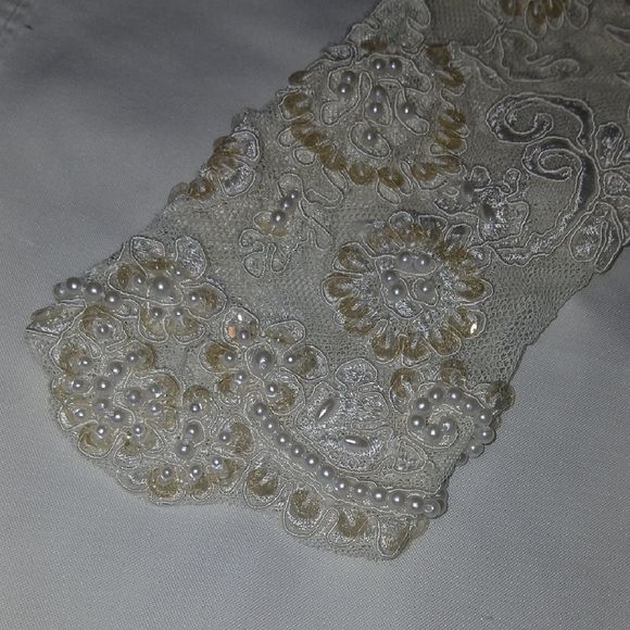 Mon Cheri White Laced Wedding Dress - Picture 10 of 11